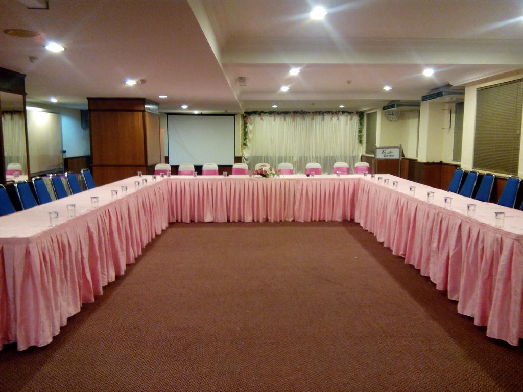 Hotel Sri Garden Sdn. Bhd. Kangar Eksteriør bilde